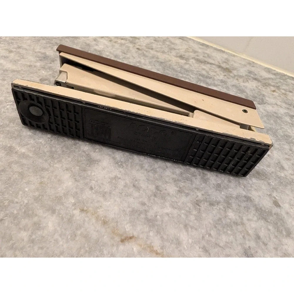 Vtg. Stapler ACCO 30 Brown Beige Metal 7